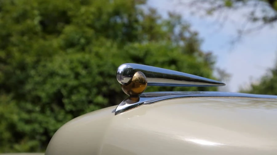 1946 Lincoln Continental 1st Gen - Image 9 of 12