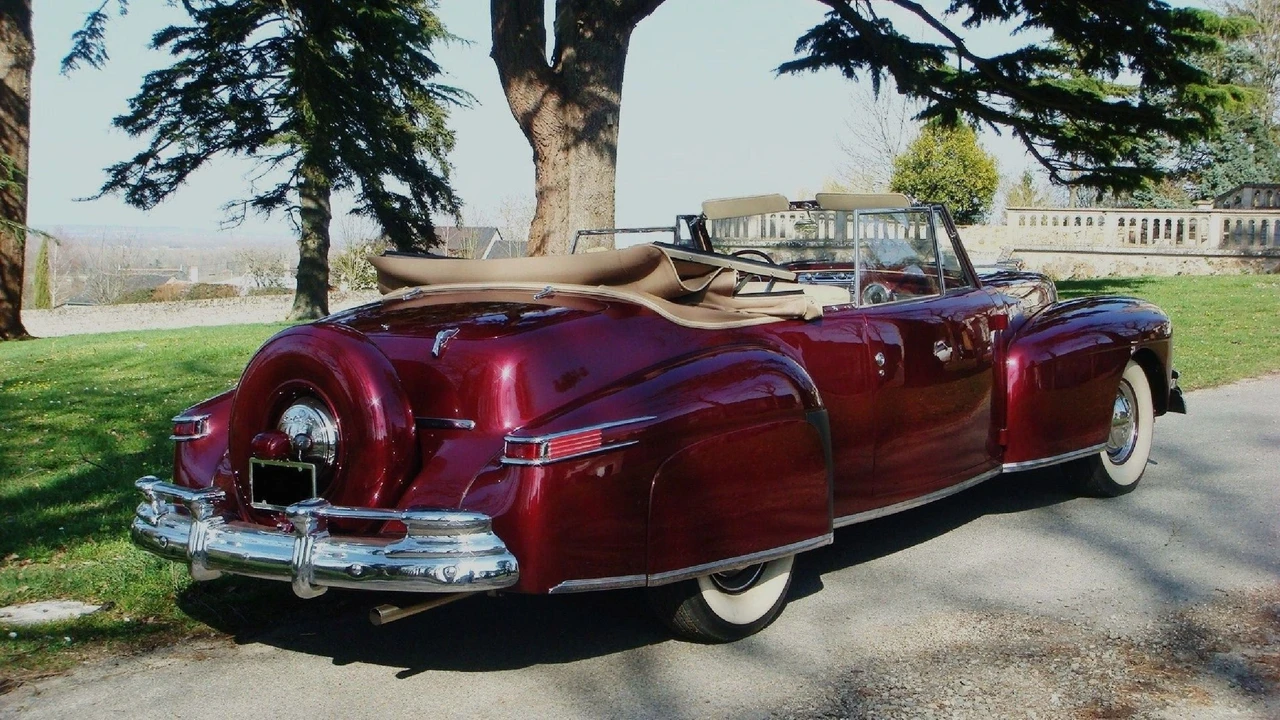 1946 Lincoln Continental 1st Gen - Image 3 of 4
