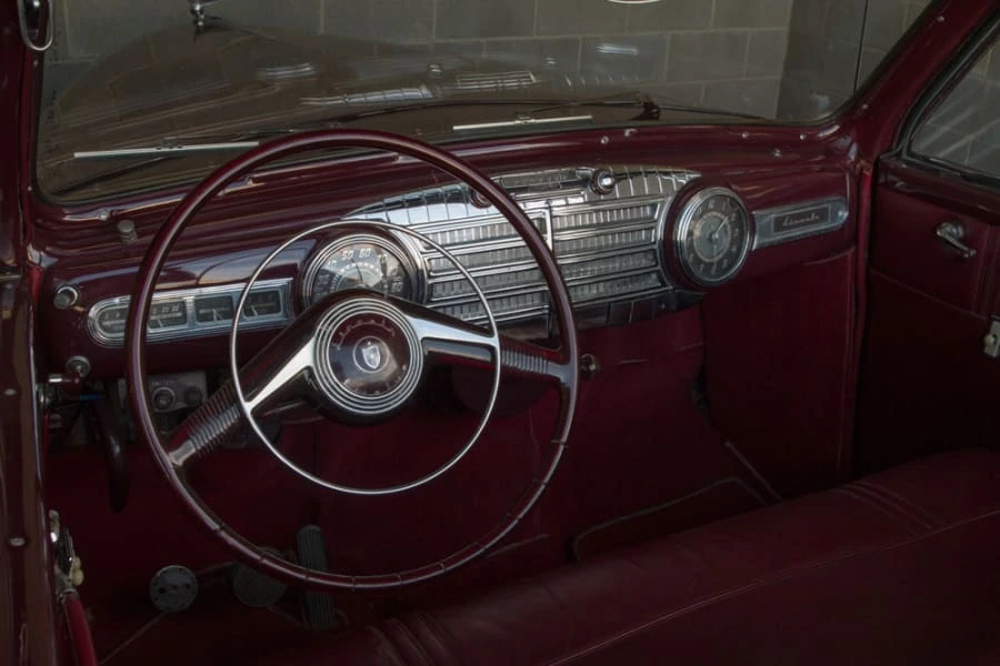 1946 Lincoln Continental 1st Gen - Image 4 of 12