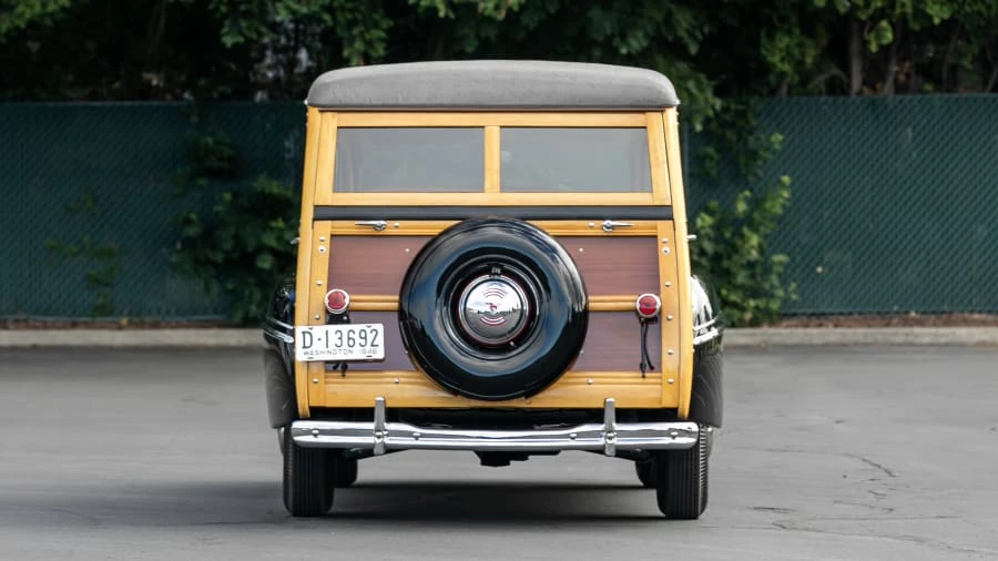 1946 Mercury Eight - Image 5 of 31