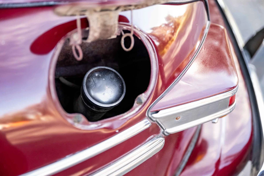 1946 Mercury Eight - Image 25 of 31