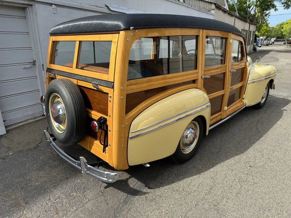 1946 Mercury Eight - Image 10 of 31
