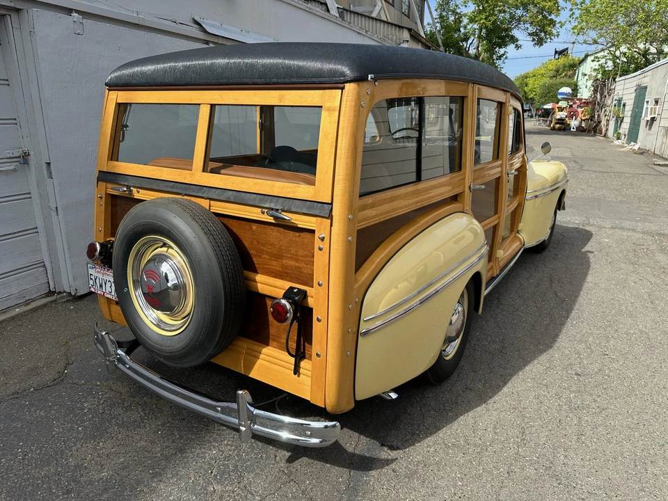 1946 Mercury Eight - Image 11 of 31