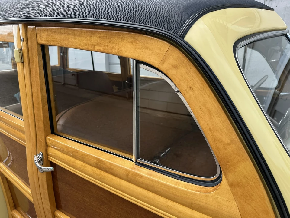 1946 Mercury Eight - Image 29 of 31
