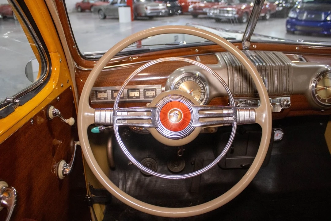 1946 Mercury Eight - Image 11 of 12