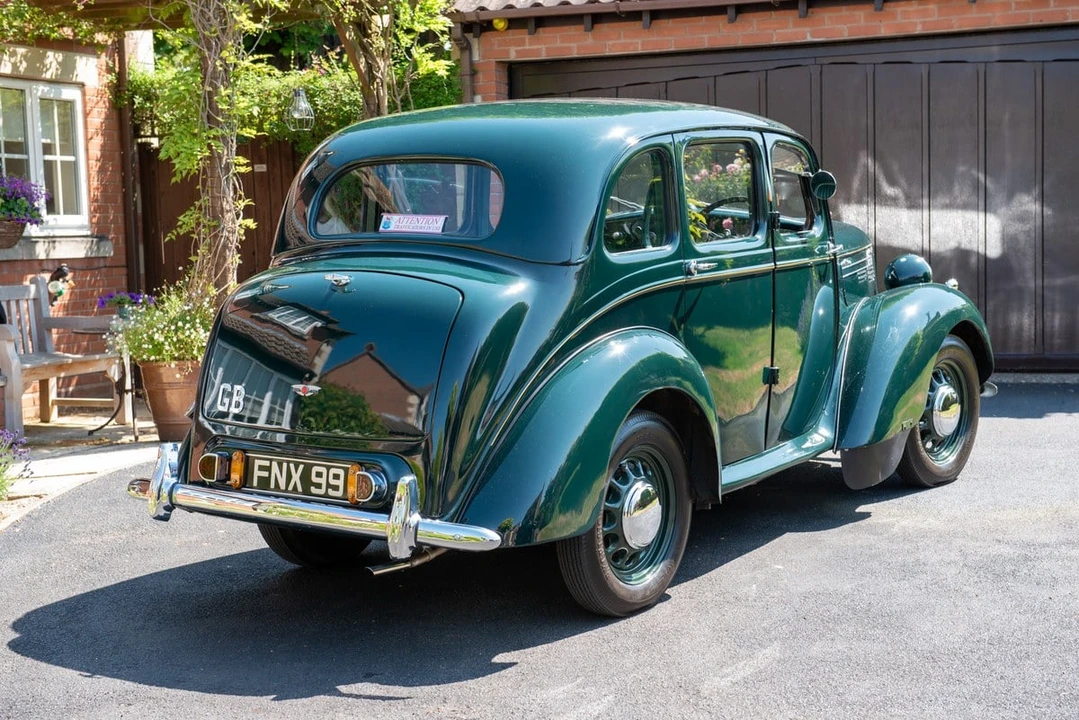 1946 Morris - Image 6 of 30