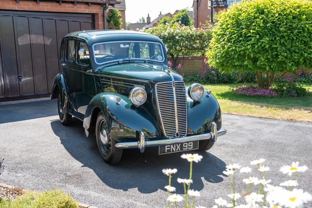 1946 Morris - Image 12 of 30