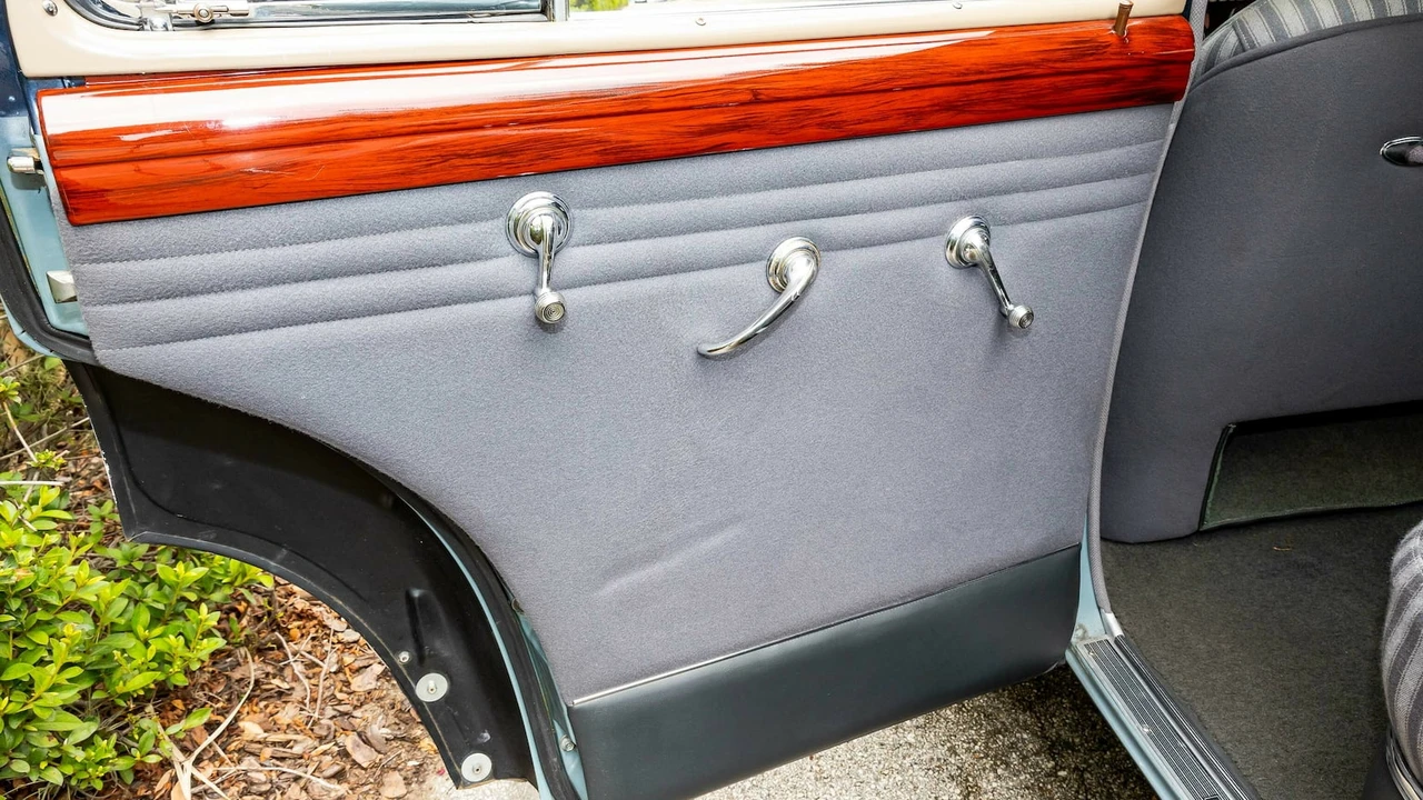 1946 Oldsmobile 98 - Image 9 of 31