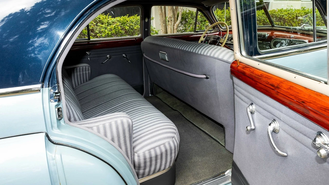 1946 Oldsmobile 98 - Image 11 of 31