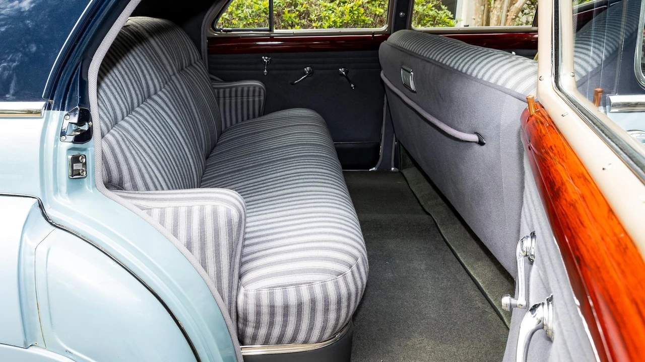 1946 Oldsmobile 98 - Image 12 of 31