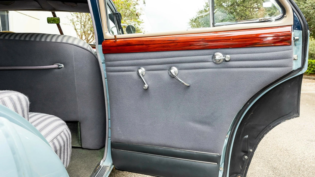 1946 Oldsmobile 98 - Image 13 of 31
