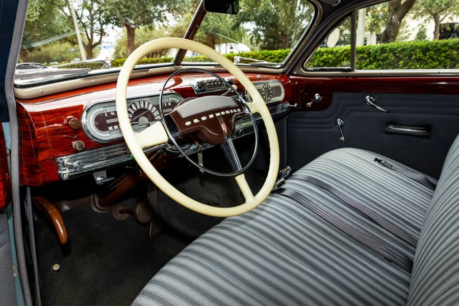 1946 Oldsmobile 98 - Image 5 of 27