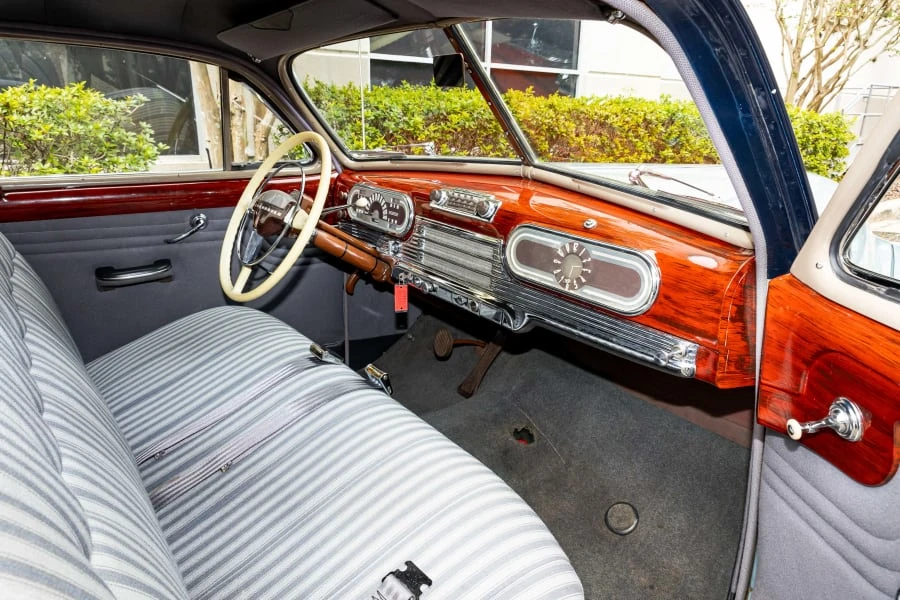 1946 Oldsmobile 98 - Image 29 of 31