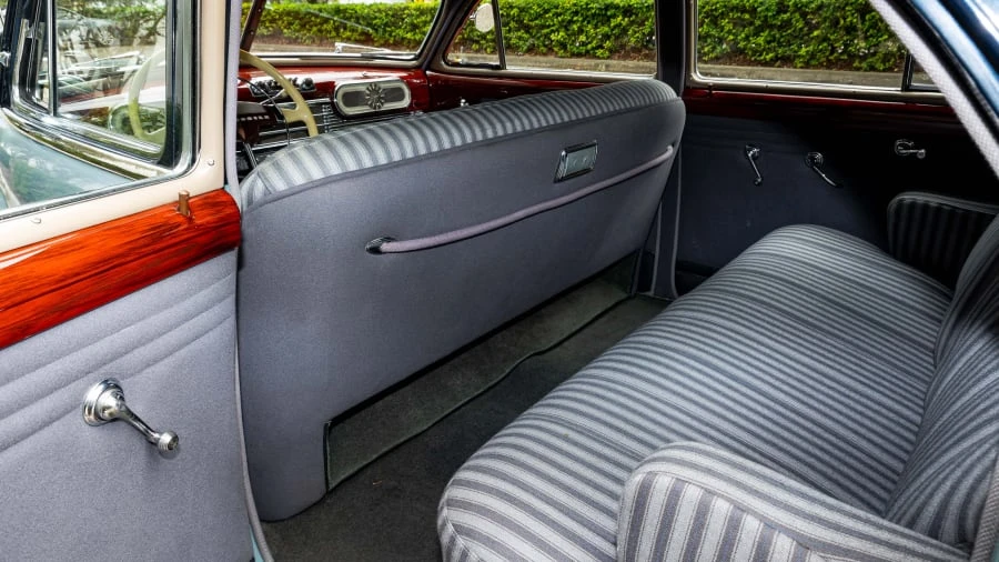 1946 Oldsmobile 98 - Image 11 of 31