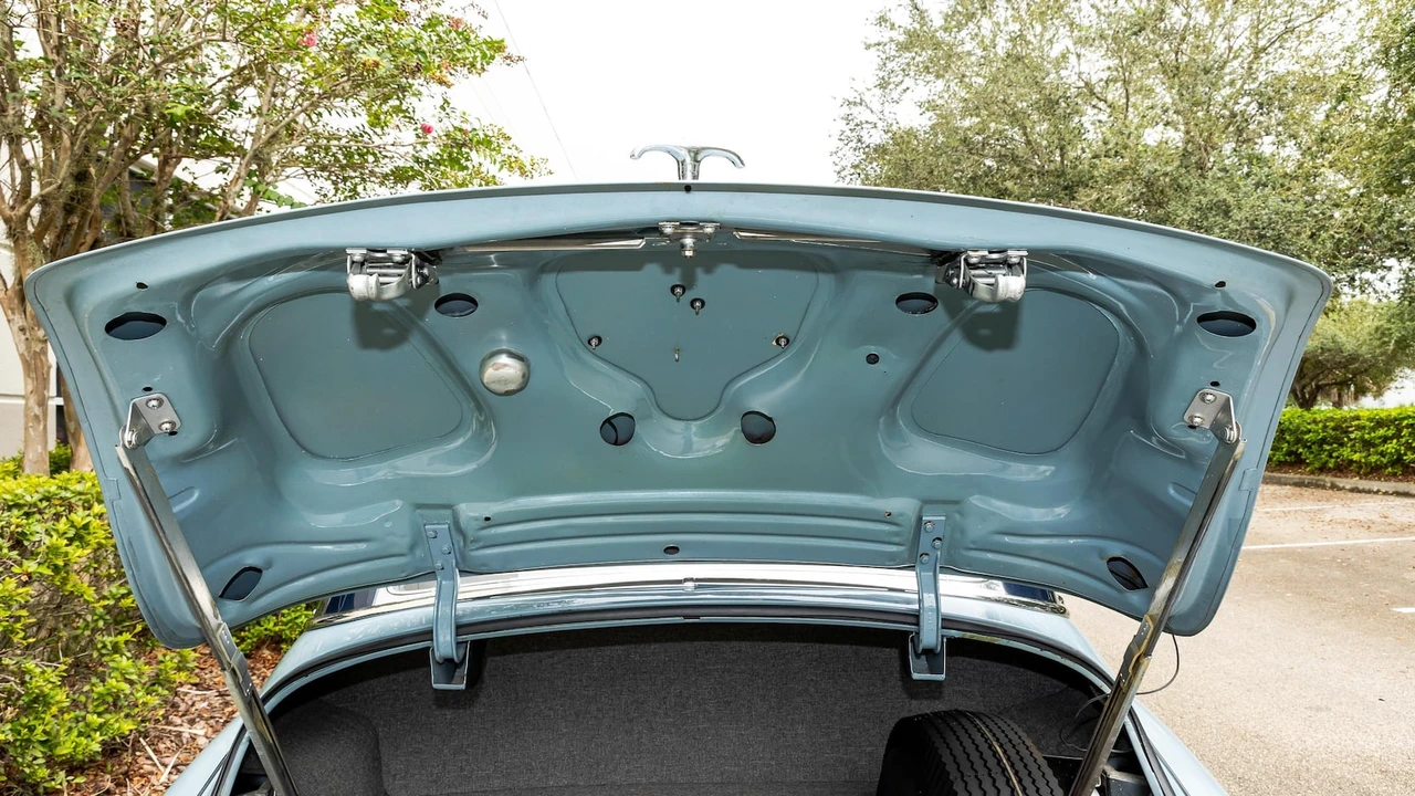 1946 Oldsmobile 98 - Image 24 of 31