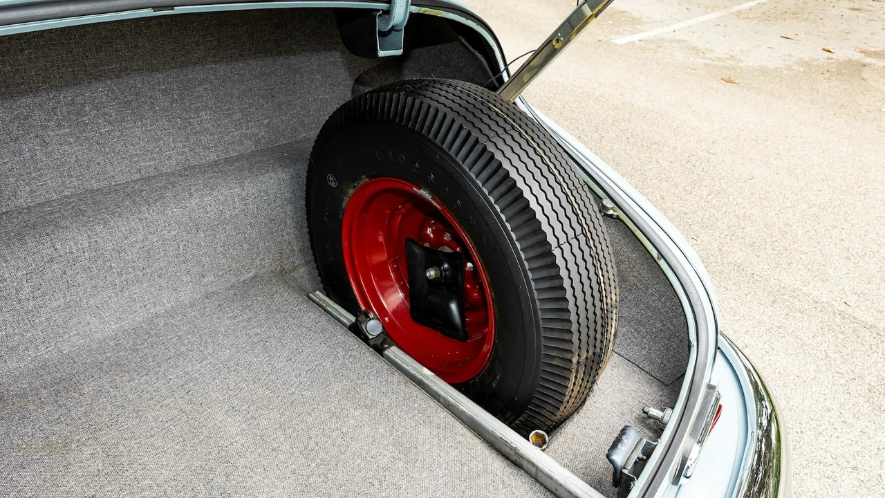 1946 Oldsmobile 98 - Image 26 of 31