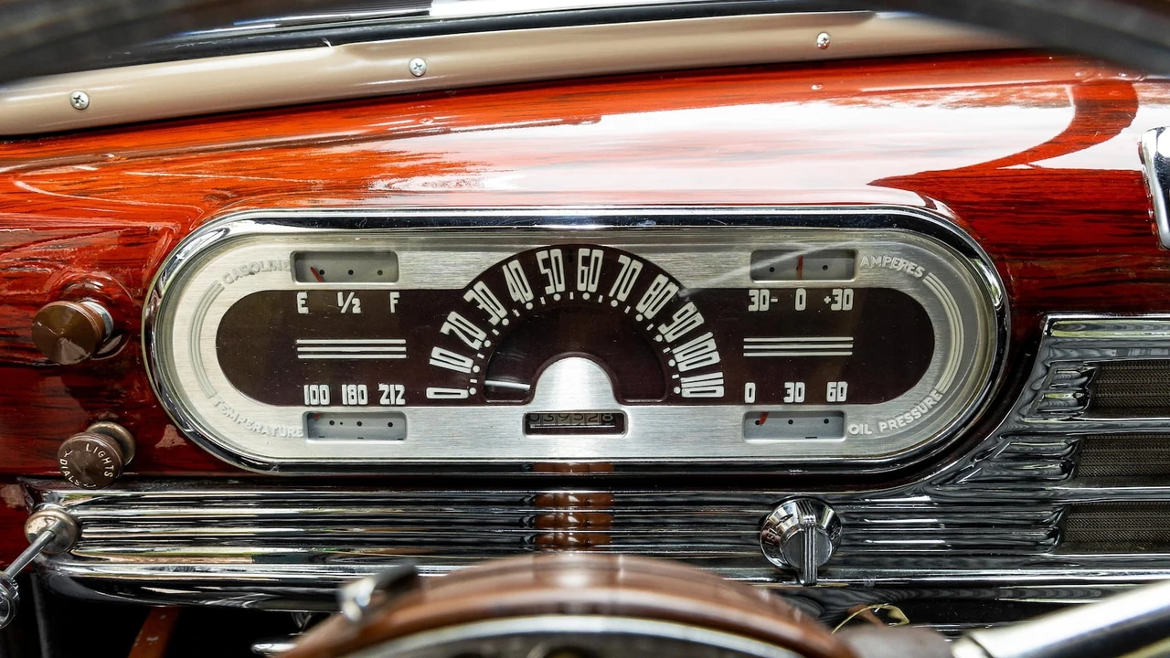 1946 Oldsmobile 98 - Image 29 of 31