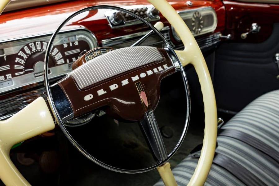 1946 Oldsmobile 98 - Image 16 of 31