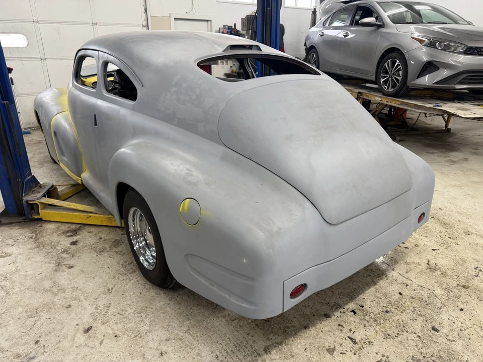 1946 Oldsmobile 88 - Image 3 of 21