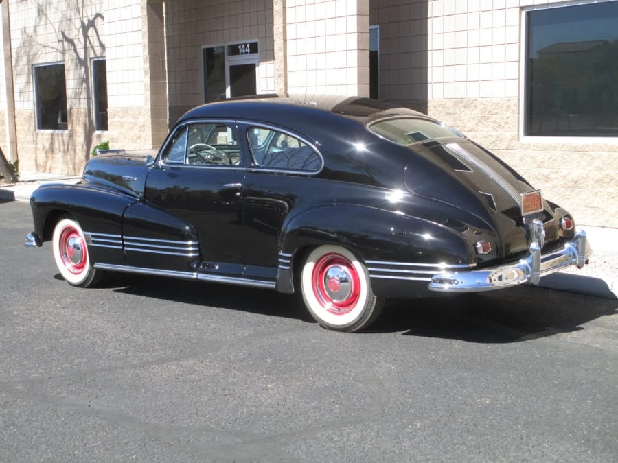 1946 Pontiac Chieftain - Image 2 of 12