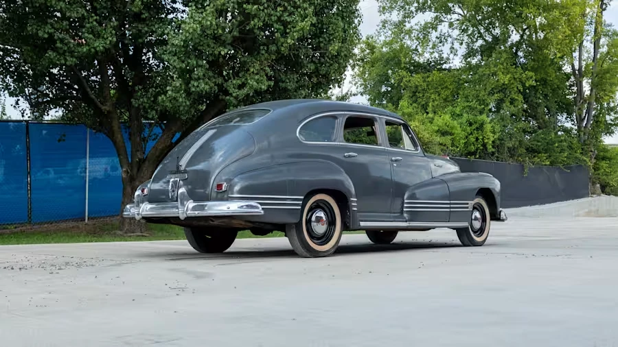 1946 Pontiac - Image 3 of 19
