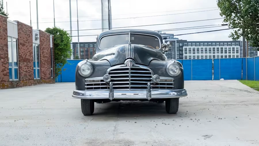 1946 Pontiac - Image 4 of 19