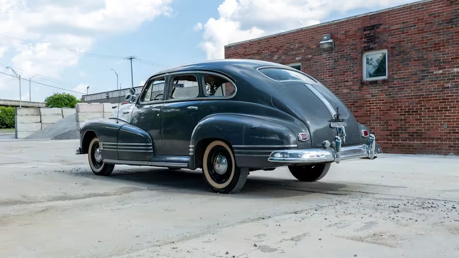 1946 Pontiac - Image 9 of 19