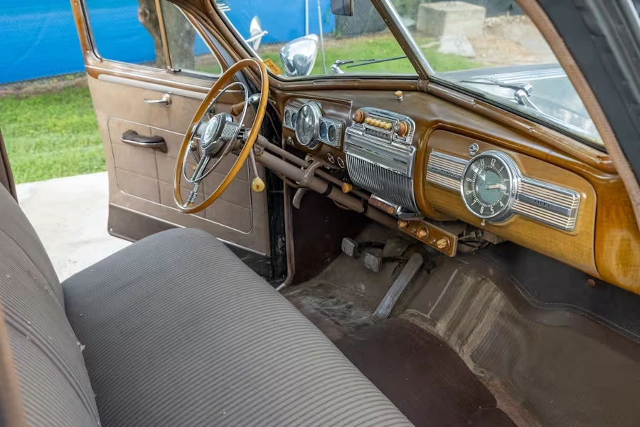 1946 Pontiac - Image 13 of 19