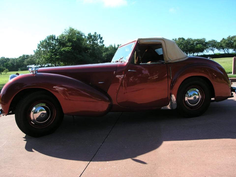 1946 Triumph 1800 Roadster - Image 29 of 31