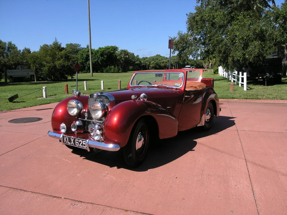 1946 Triumph 1800 Roadster - Image 25 of 31