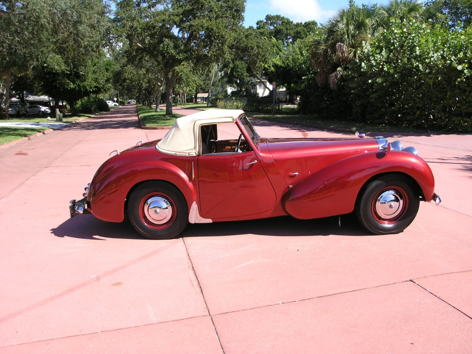1946 Triumph 1800 Roadster - Image 18 of 31