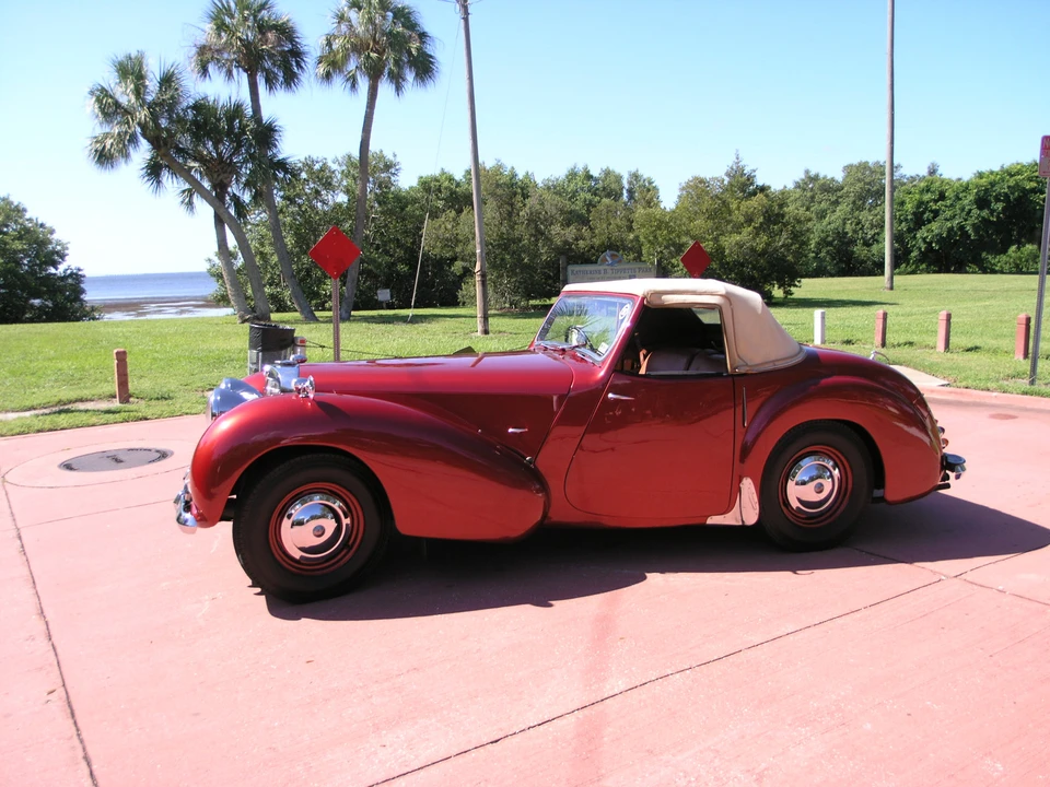 1946 Triumph 1800 Roadster - Image 8 of 31