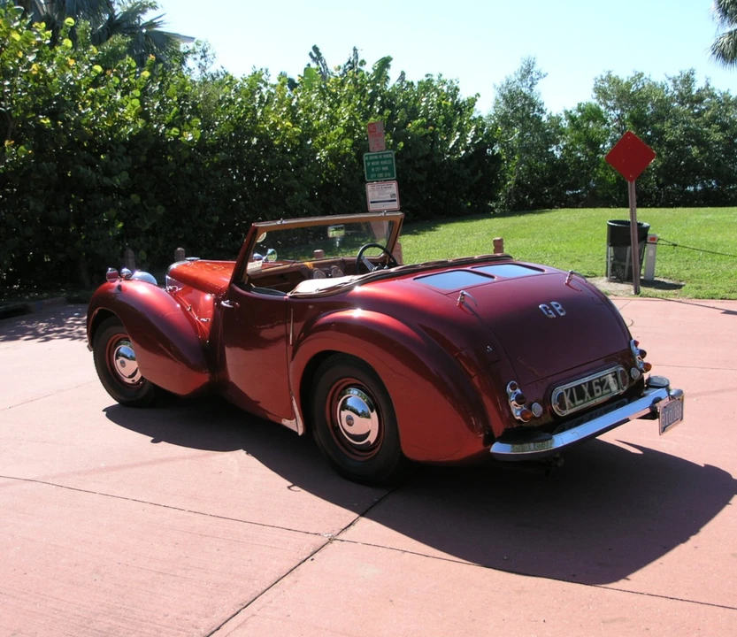 1946 Triumph 1800 Roadster - Image 10 of 31