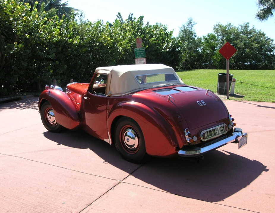 1946 Triumph 1800 Roadster - Image 11 of 31