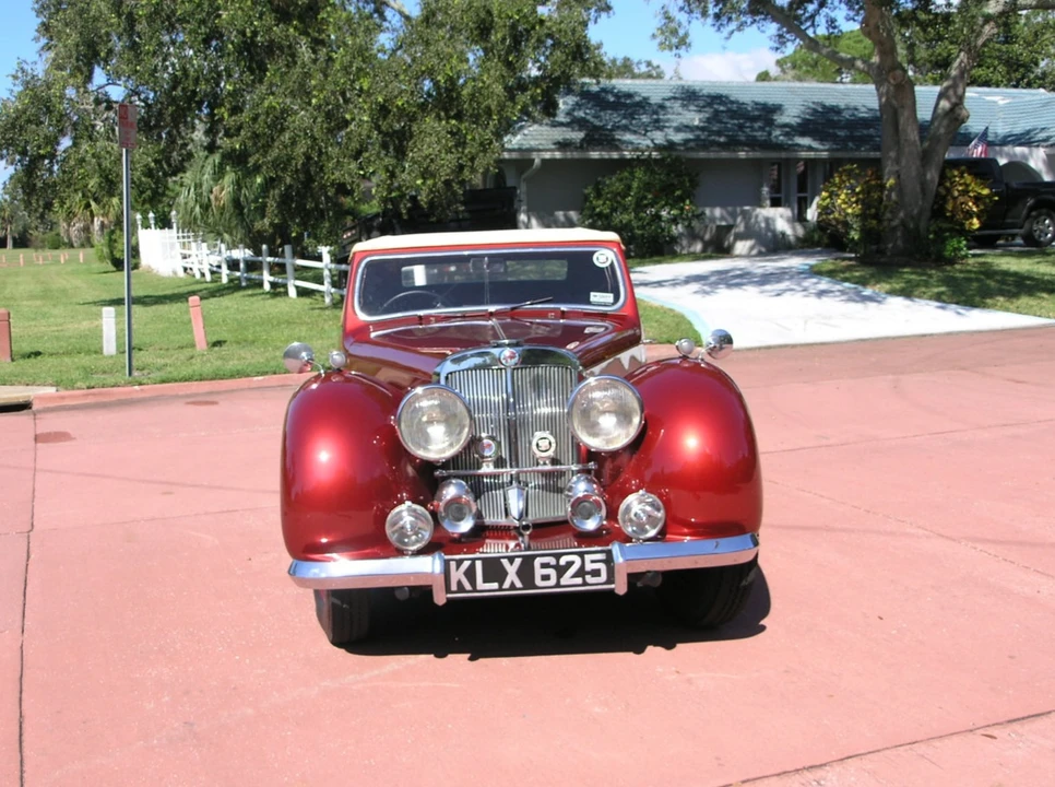 1946 Triumph 1800 Roadster - Image 3 of 31