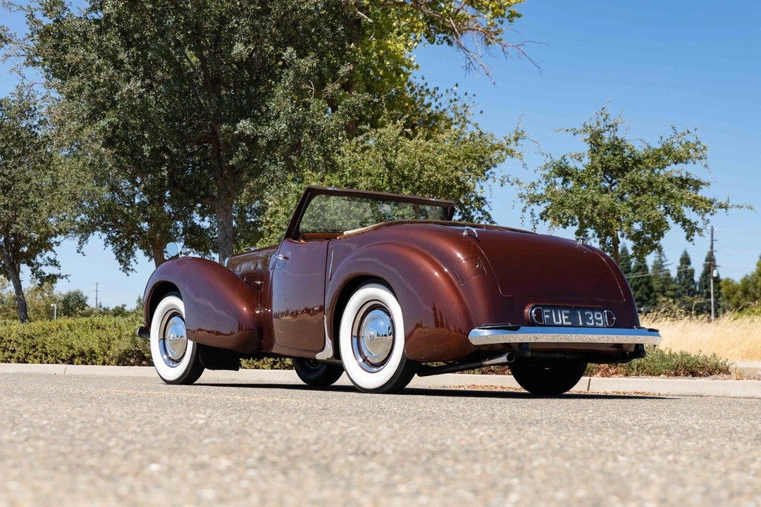 1946 Triumph 1800 Roadster - Image 14 of 31