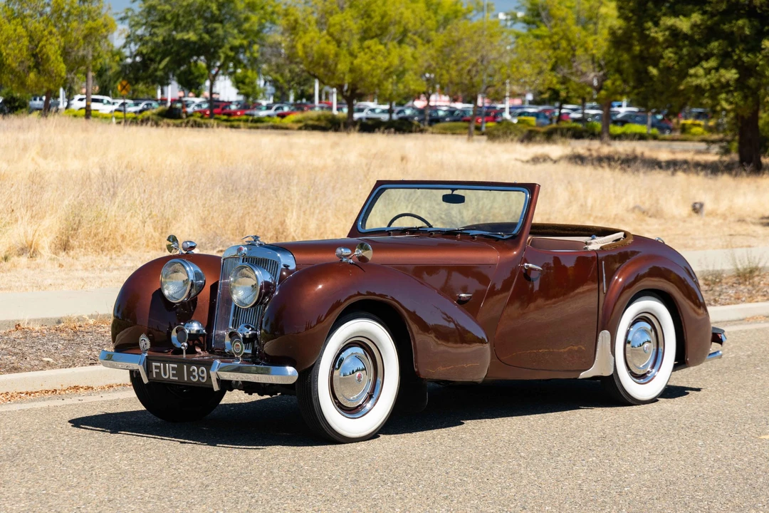 1946 Triumph 1800 Roadster - Image 8 of 31