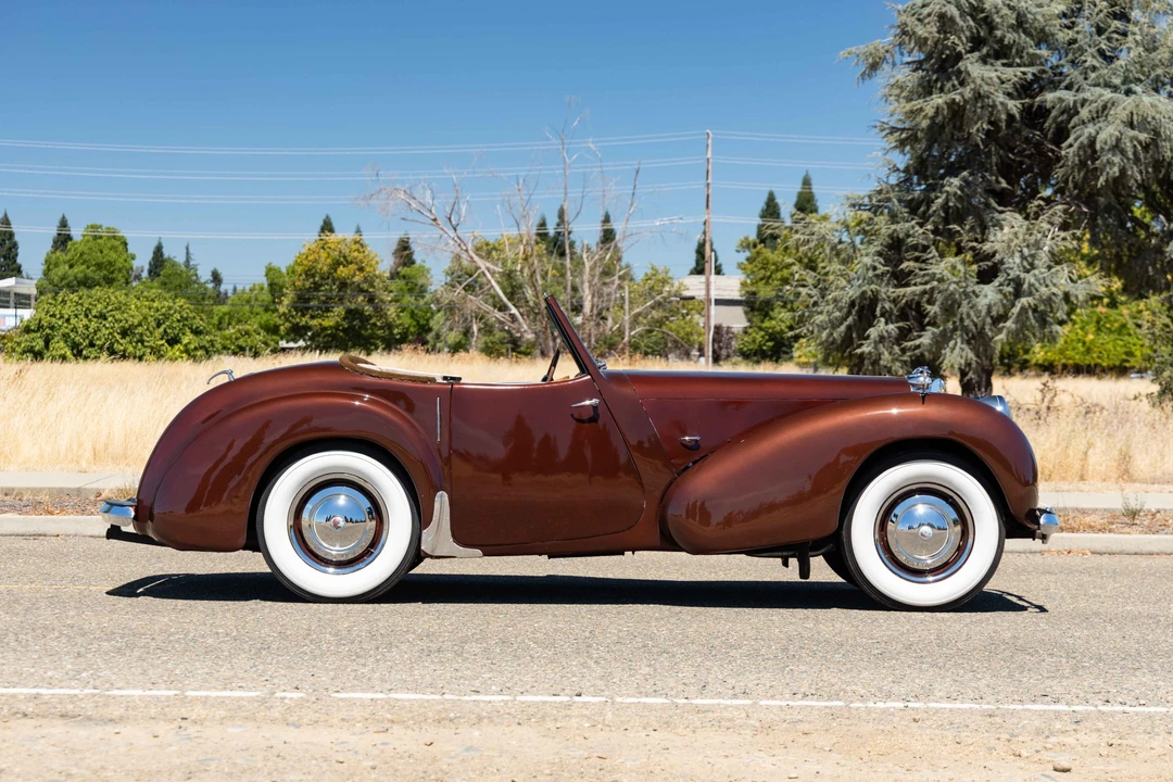 1946 Triumph 1800 Roadster - Image 29 of 31