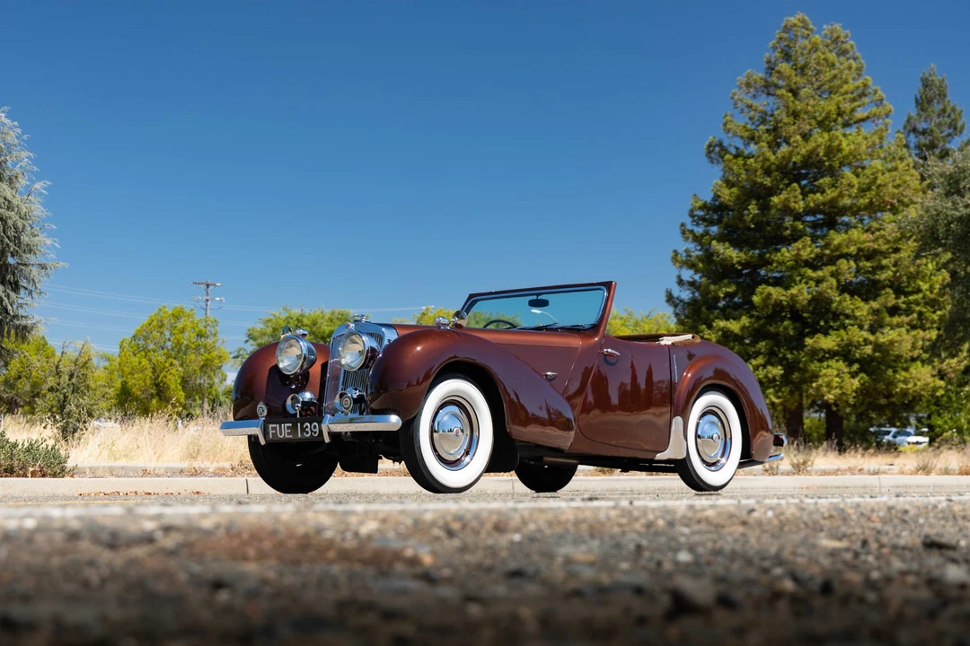 1946 Triumph 1800 Roadster - Image 4 of 31