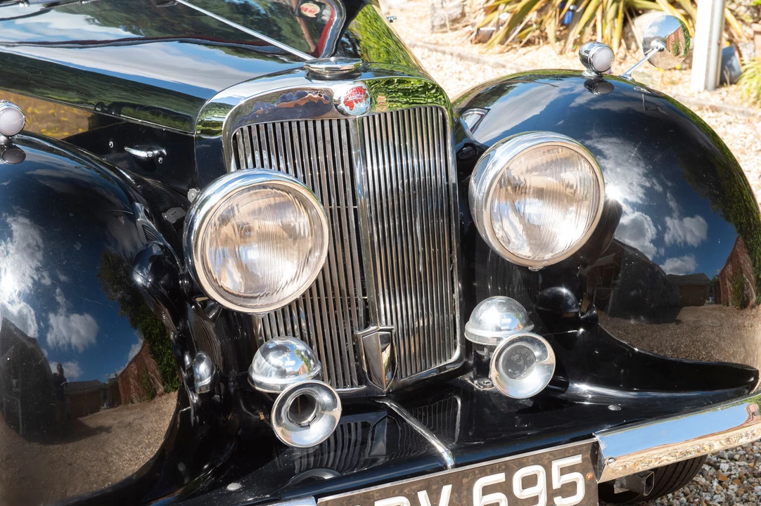 1946 Triumph 1800 Roadster - Image 5 of 12