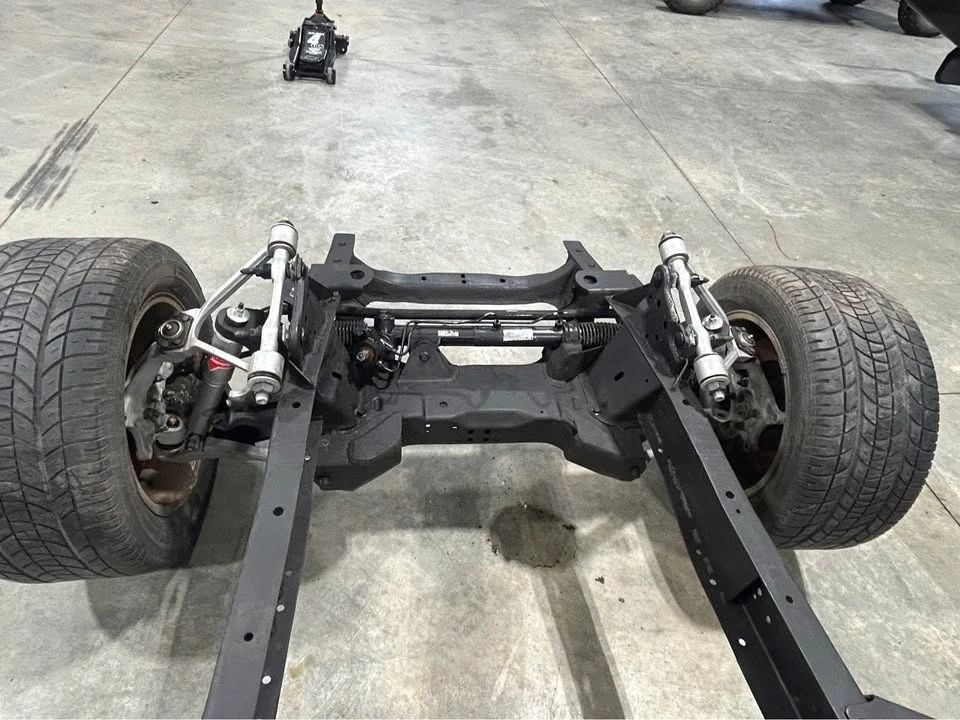 1947 Parts & Memorabilia Rolling Chassis - Image 4 of 5