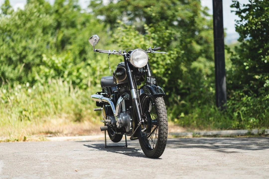 1947 Ariel Motorcycles - Image 4 of 30