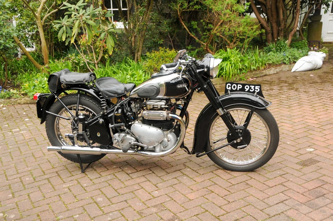 1947 Ariel Motorcycles - Image 2 of 30
