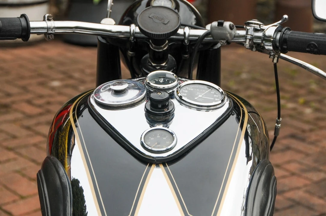 1947 Ariel Motorcycles - Image 22 of 30