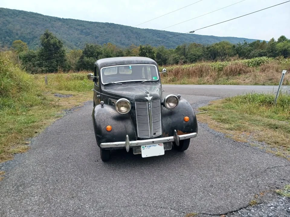 1947 Austin - Image 2 of 18