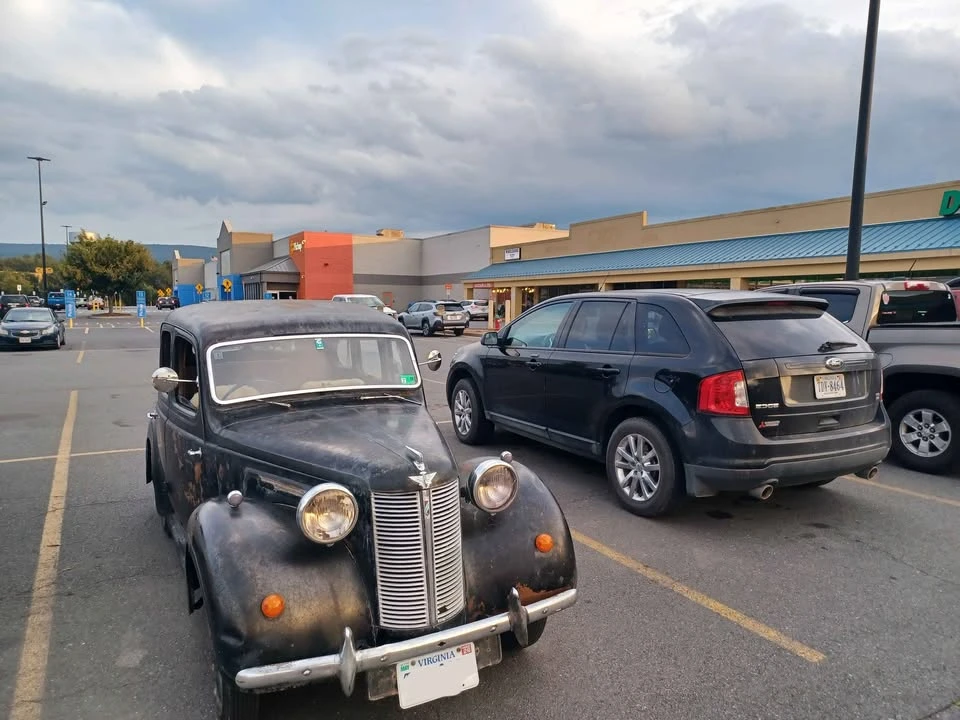 1947 Austin - Image 10 of 18
