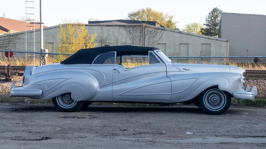 1947 Buick Roadmaster - Image 7 of 14