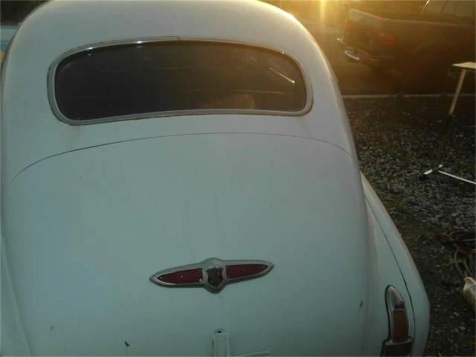 1947 Buick Roadmaster - Image 2 of 6