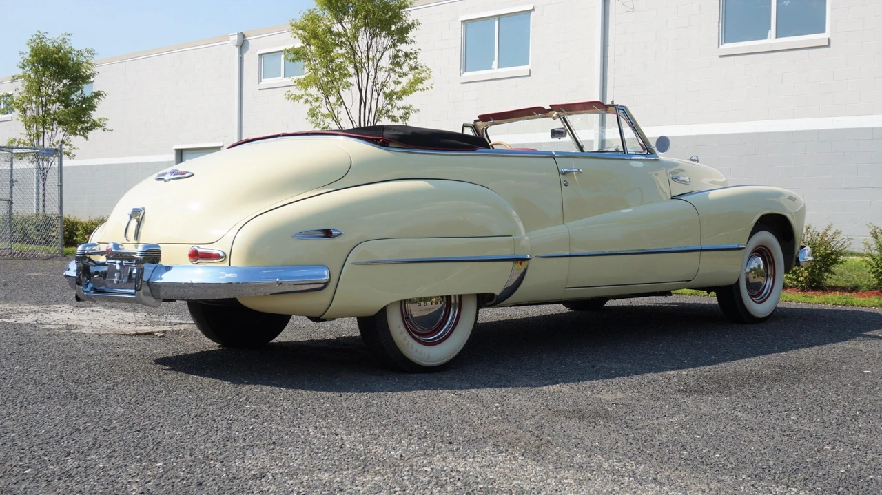 1947 Buick Roadmaster - Image 9 of 31