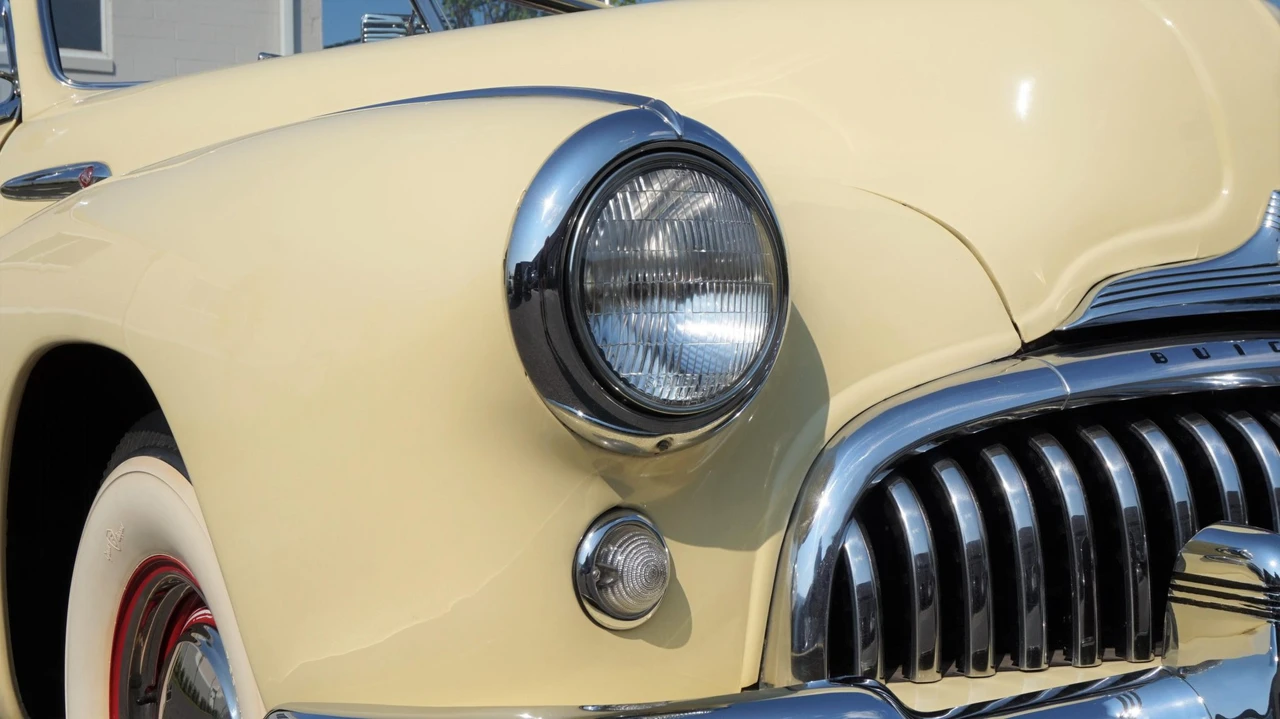 1947 Buick Roadmaster - Image 16 of 31